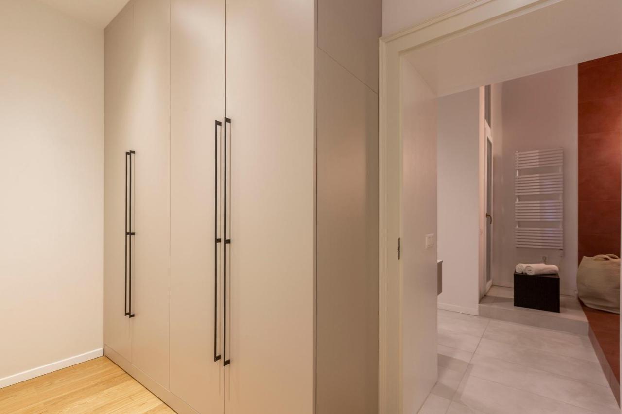 Luxurious Minimalist Residence With Sauna By Prestige Homes Budapest Eksteriør billede